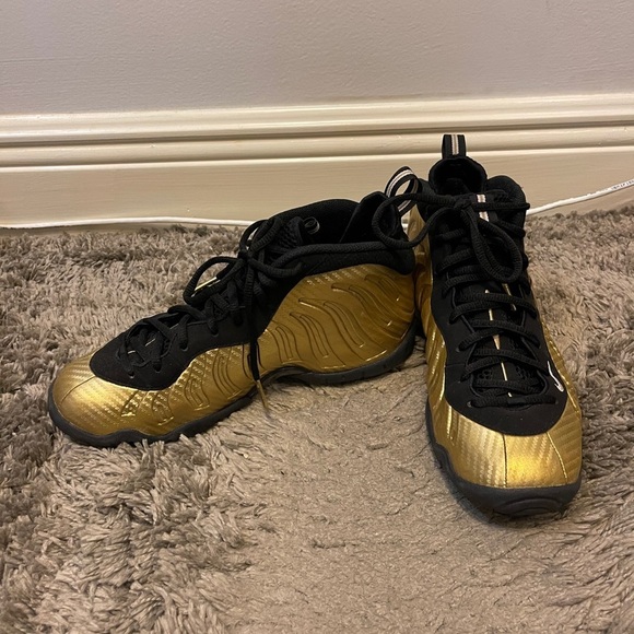 AIR FOAMPOSITE ONE 'METALLIC GOLD'Kids 7 Women 8.5 - Picture 4 of 4